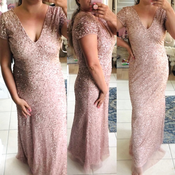 Adrianna Papell sequin gown v neck short sleeve - Picture 5 of 5